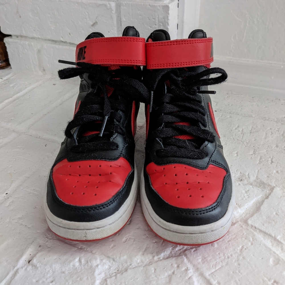 NIKE Boy's Sneakers - Picture 5 of 5